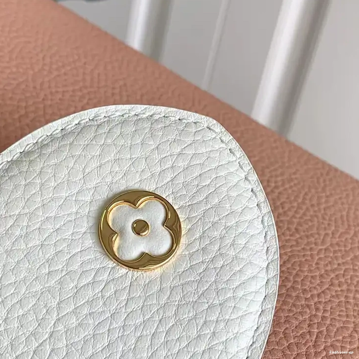 Fashionrepsfam ru Bag 2308DJ0098 LV 0520